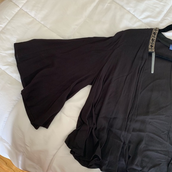 FRANCESCA CAPE - Picture 5 of 6